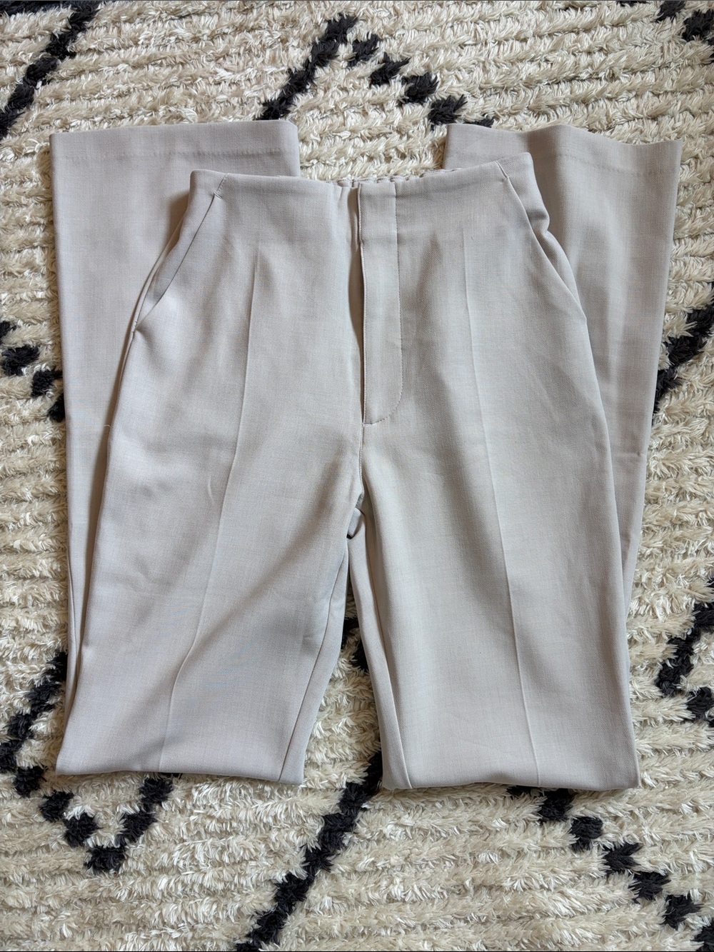 NWT Abercrombie & Fitch Split-hem Pants (size 27 L)